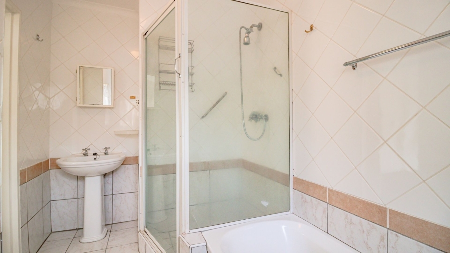 3 Bedroom Property for Sale in Beacon Bay Eastern Cape